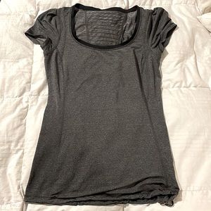 LULULEMON Vented T-Shirt Sz 4